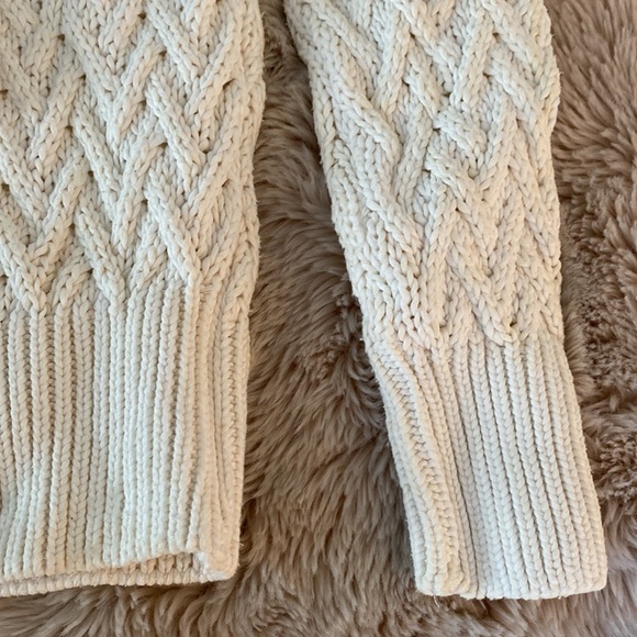 Knit turtleneck - Picture 3 of 5